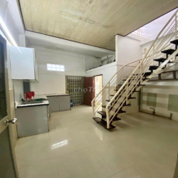 Nhà 3 phòng ngủ 2 mặt tiền hẻm – Hẻm Đề Thám – Gần Hồ Xáng Thổi