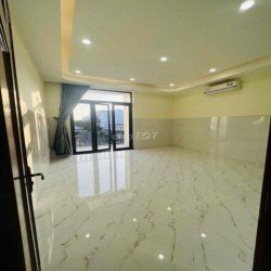 🌻CHO THUÊ NHÀ TRỆT 3 LẦU MỚI CÓ NỘI THẤT TRỤC CHÍNH A9 KDC HƯNG PHÚ