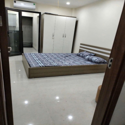 Cho thuê văn phòng phố Lạc Long Quân,tây hồ,hà nội,dtsd 150m2,