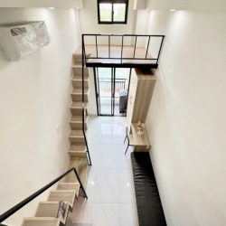  DUPLEX QUẬN 7 – 2 PN – BAN CÔNG – MÁY GIẶT RIÊNG – FULL NỘI THẤT MỚI
