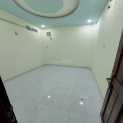 6PN, 3WC. Mặt tiền Bà Hạt, Q10. DT: 3x15m, 3 lầu sân thượng