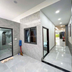 Bán nhà 1 trệt 2 lầu hướng Đông Nam- Kdc Hồng Loan