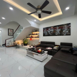 EM CHO THUÊ NHÀ PHỐ CÔNG VIÊN FULL NỘI THẤT LOVERAPARK KHANG ĐIỀN 