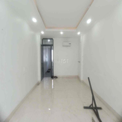 Cho Thuê 2 căn Mặt Tiền Liền Kề Đường Lê Văn Chí, P. Linh Trung