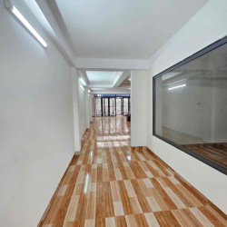 Cho thuê mặt tiền kinh doanh Nguyễn Văn Cừ gần Mường Thanh