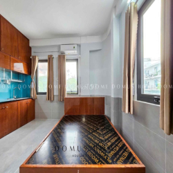 1Trệt + 1 Lầu  ngay mặt tiền Lý Phục Man - Full Nội Thất