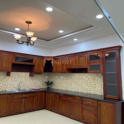 NHÀ QL13 NGAY VẠN PHÚC. TRỆT LỬNG 2 LẦU 4PN 4WC ( XE HƠI ĐỖ CỬA )