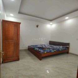 Nhà TM DV Phú Mỹ 3 phòng ngủ có nội thất