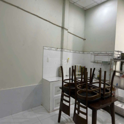 NHÀ HẺM ÔTÔ ĐƯỜNG BÀN CỜ KV AN NINH NGÂY TRƯỜNG HỌC MẦM NON 