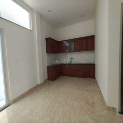 Nhà TM DV Phú Mỹ 3 phòng ngủ có nội thất