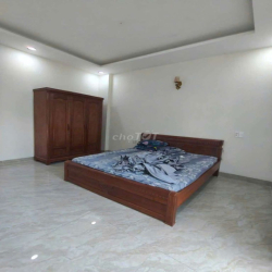 Nhà TM DV Phú Mỹ 3 phòng ngủ có nội thất