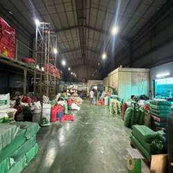 nhà xưởng mặt tiền gần chợ XTT tiện buôn bán kinh doanh