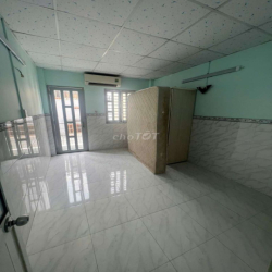 cho thuê nguyên căn hà tôn huyền Q11