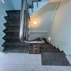 cho thuê nguyên căn hà tôn huyền Q11