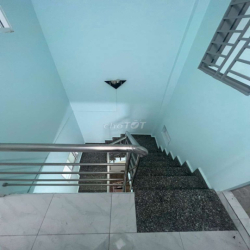 cho thuê nguyên căn hà tôn huyền Q11