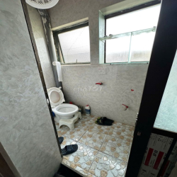 Cho thuê tập thể căn góc 2 ngủ, rộng rãi thoáng mát như cc