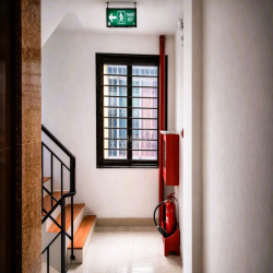 Cho thuê văn phòng 6,8 triệu/tháng, 70m², full bàn ghế, mặt phố