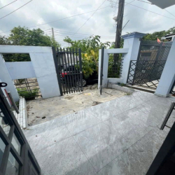  Thuê nhà cấp 4 2PN, 1WC 88M2 