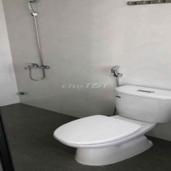 góc 2 mặt tiền đường 30m thông đỗ xuân Hợp và Dương Đình Hội