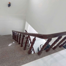 nhà trệt 2 lầu 4 pn hẻm xe tải