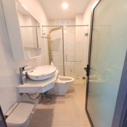 Nhà - Hẻm Thông 8M💎Nguyễn Văn Lượng P10💎5x20m 4 Lầu -5PN-Thang Máy