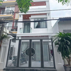 nhà trệt 2 lầu 4 pn hẻm xe tải