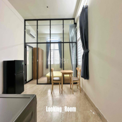 2 PHÒNG NGỦ 1 PHÒNG KHÁCH NHIỀU CỬA SỔ TRỜI GẦN GÒ DẦU - LBB