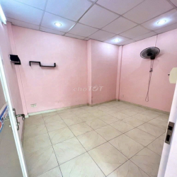 Cho thuê nhà 11tr 3P đường Hoàng Văn Thụ, P.4, Q.Tân Bình