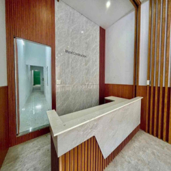 Cho thuê nhà đẹp mới  mặt tiền kinh doanh nguyên căn đường Nguyễn Ái Q