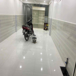 nhà  2 PHÒNG NGỦ 3,6x15 LÝ THƯỜNG KIỆT. xe hơi đỗ cửa