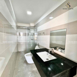 Căn hộ có nội thất ngay Thoại Ngọc Hầu , Luỹ Bán Bích