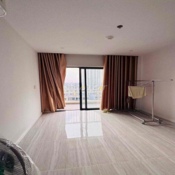 Cho thuê căn góc 2pn,2wc Bcons City full nội thất