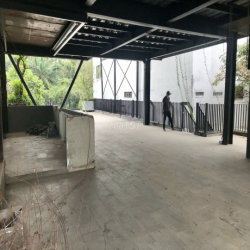 CHO THUÊ MẶT TIỀN LỚN TRUNG TÂM Q1
