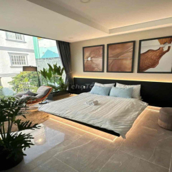 TRỐNG PHÒNG STUDIO VIEW KÍNH FULL NỘI THẤT NGAY AEON MALL TÂN PHÚ