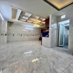 Cần cho thuê nhà MT 28A Đường Số 4 Cư Xá Đô Thành, Phường 4, Quận 3