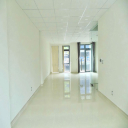 Văn Phòng 2 Tầng Riêng Biệt Tại Vạn Phúc | 6x17m | Hầm Xe.