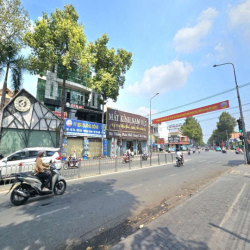 MBKD 700M² NGAY NGÃ TƯ LHP - PHÚ LỢI