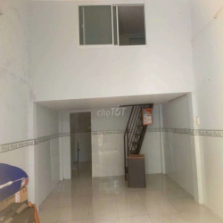 Nhà 1 Trệt 1 Lửng đúc 4x10m hẻm 994 Huỳnh Tấn Phát