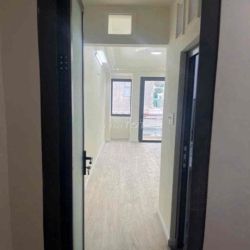 Nhà nguyên căn. 3PN.3WC. Hẻm bagac. có máy lạnh