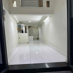 Nhà nguyên căn. 3PN.3WC. Hẻm bagac. có máy lạnh