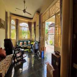 Cho thuê căn khu villa hẻm Tú Xương,Q3. DT: 8x14m, trệt, lầu,ST