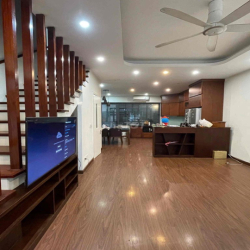 Mình chính chủ cho thuê căn lk ở Vinhomes Thăng Long