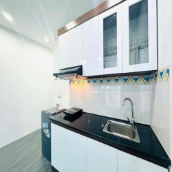 Ngay Lotte Ba Đình, Đào Tấn đầy đủ nội thất phòng đơn - ngay mặt phố