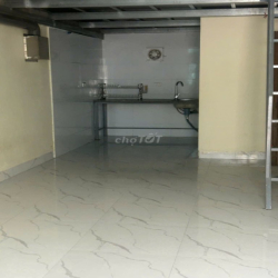 Cho thuê nhà 30m2, có chỗ để xe, có điều hoà, nóng lạnh