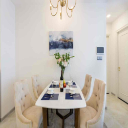 Cho Thuê Căn hộ 2PN 82m2 Vinhomes Golden River Bason Q1