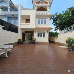 cho thuê biệt thự Khang Điền, Phước Long B, Q9. Giá 22 triệu