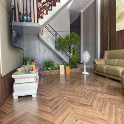 chuyển nơi sống cần bán nhà