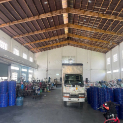 Xưởng Q12 DT 950m2 cần cho thuê 46 triệu / tháng 