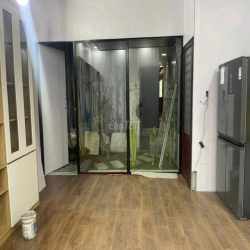 chuyển nơi sống cần bán nhà