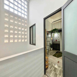 CĂN HỘ DUPLEX MỚI KENGG NGAY CÔNG VIÊN LÀNG HOA